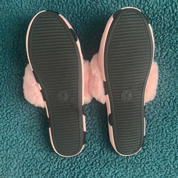 VICTORIA’S SECRET SIGNATURE SATIN SLIPPERS - Picture 3 of 3